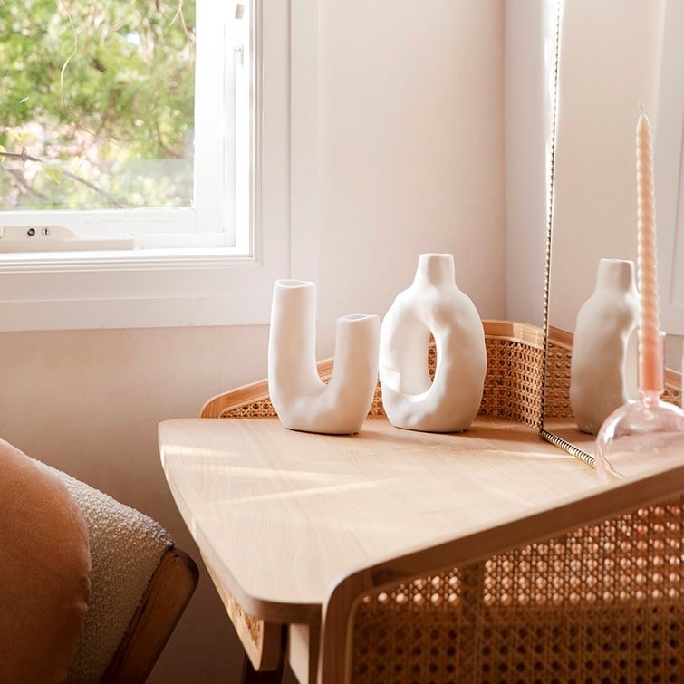 Circle Ring White Ring Vase 