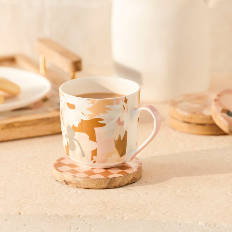 Kimmy Hogan Paper Daisies Mug