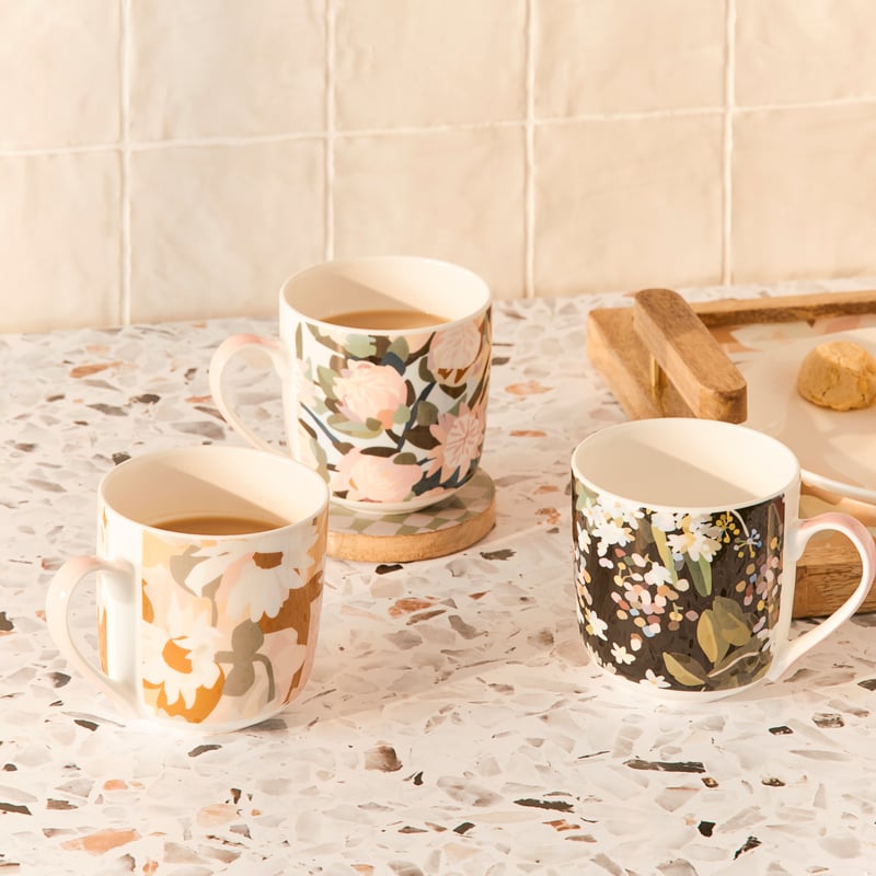 Kimmy Hogan Paper Daisies Mug