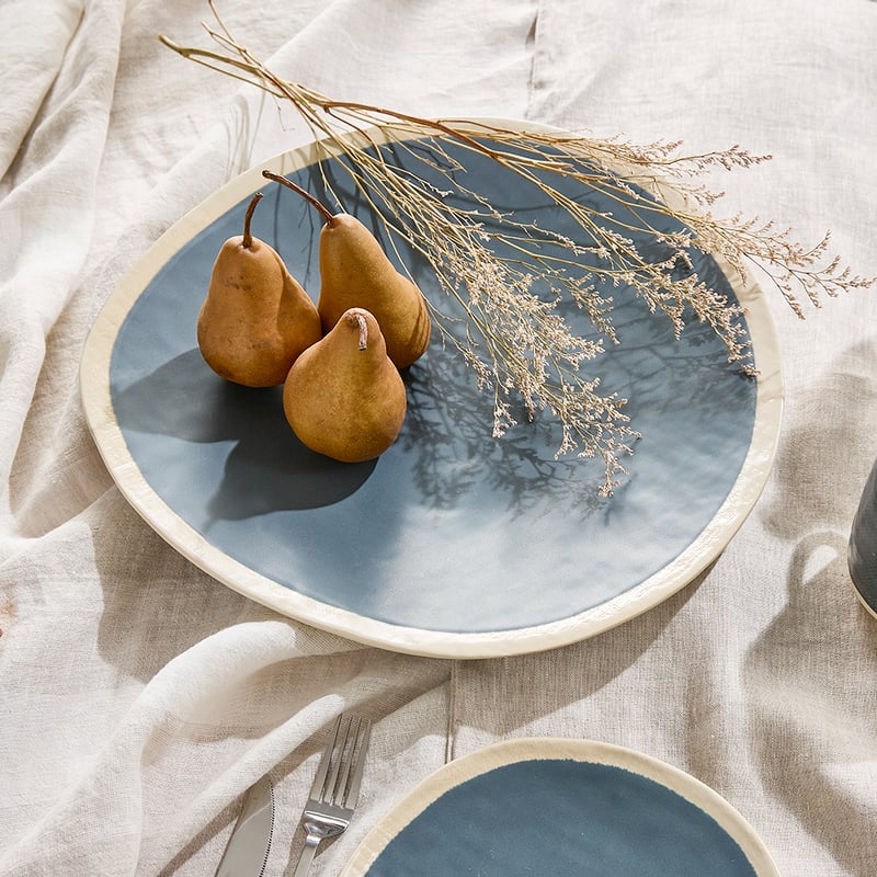 Luna Midnight Servingware