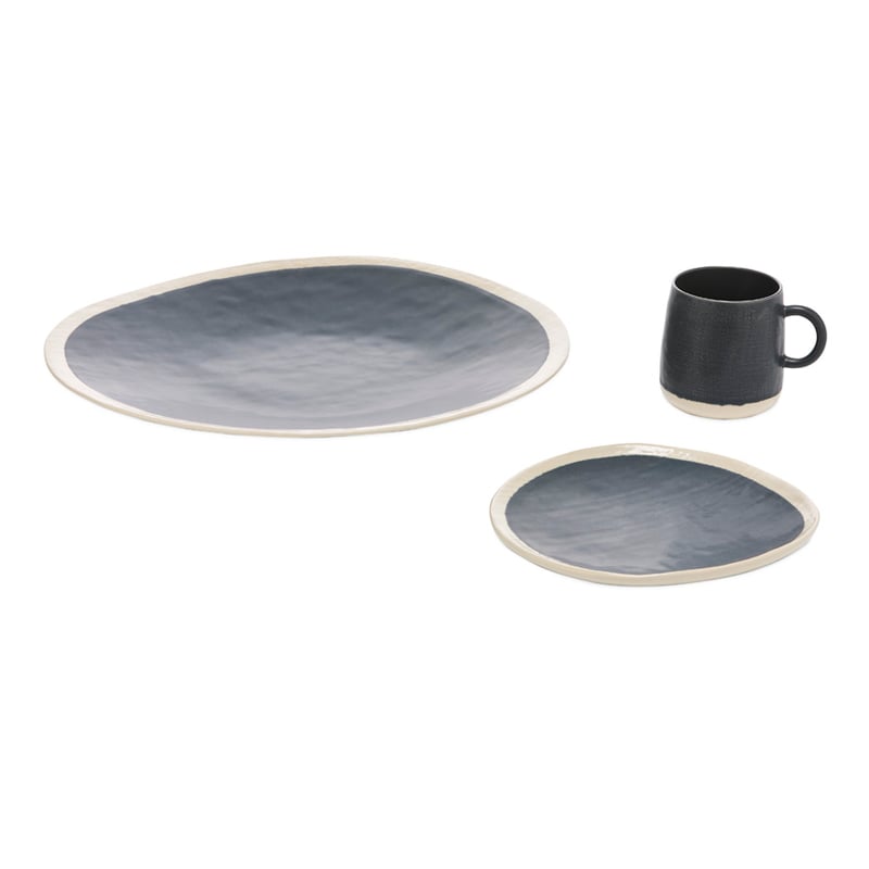 Luna Midnight Servingware