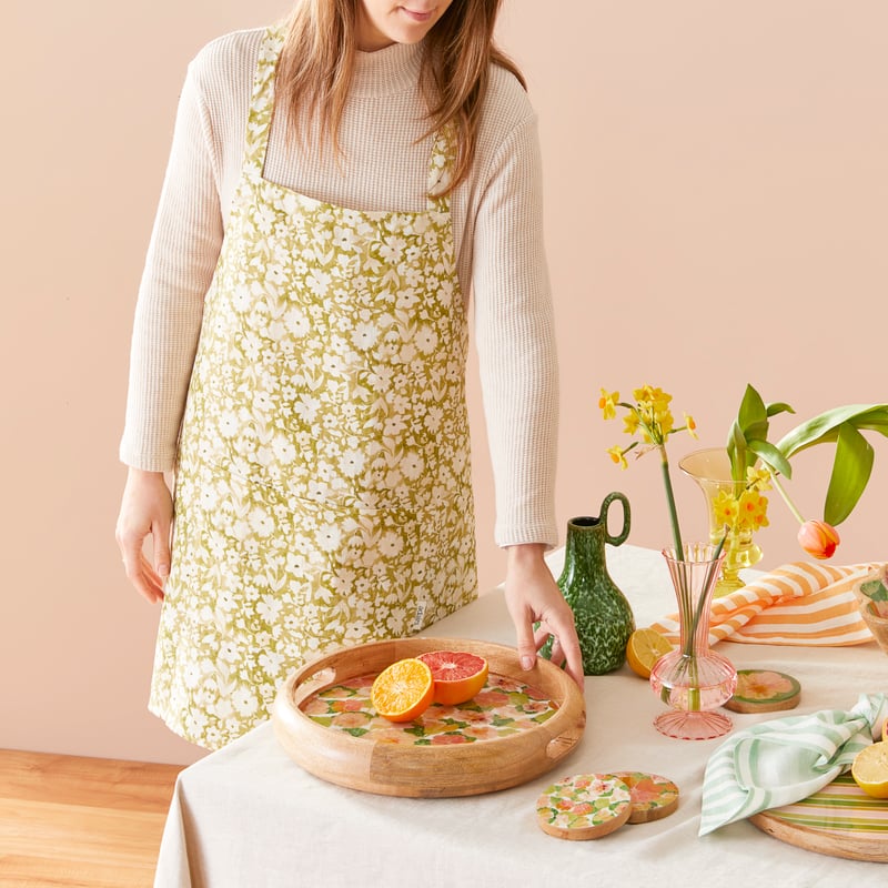 Botanist Olive Daisy Apron