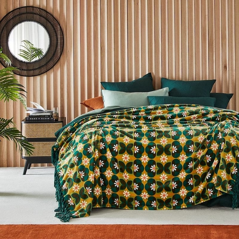 Supersoft Wilma Retro Blanket