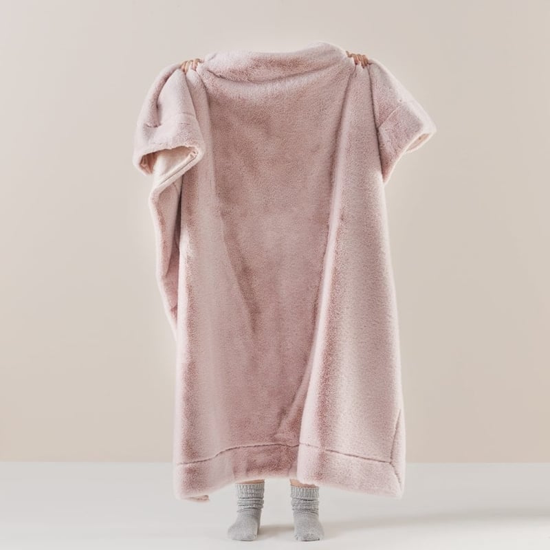 Astoria Dusty Pink Fur Throw