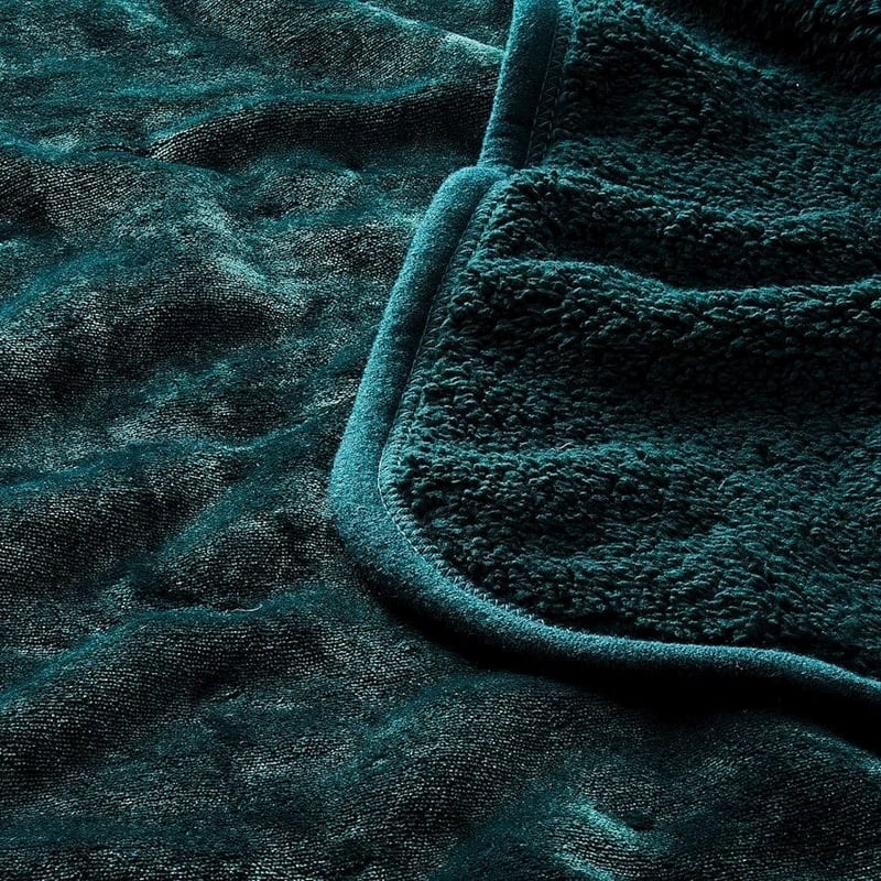 Sherpa Forest Throw