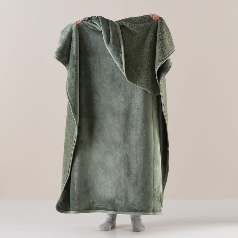 Sherpa Sage Throw