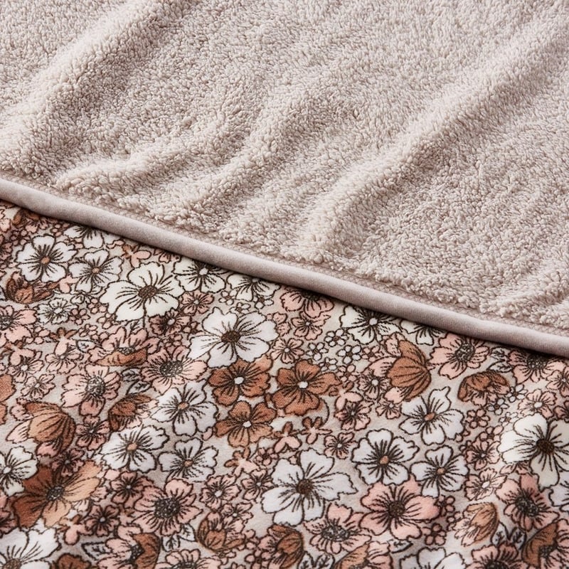 Sherpa Winter Bloom Throw