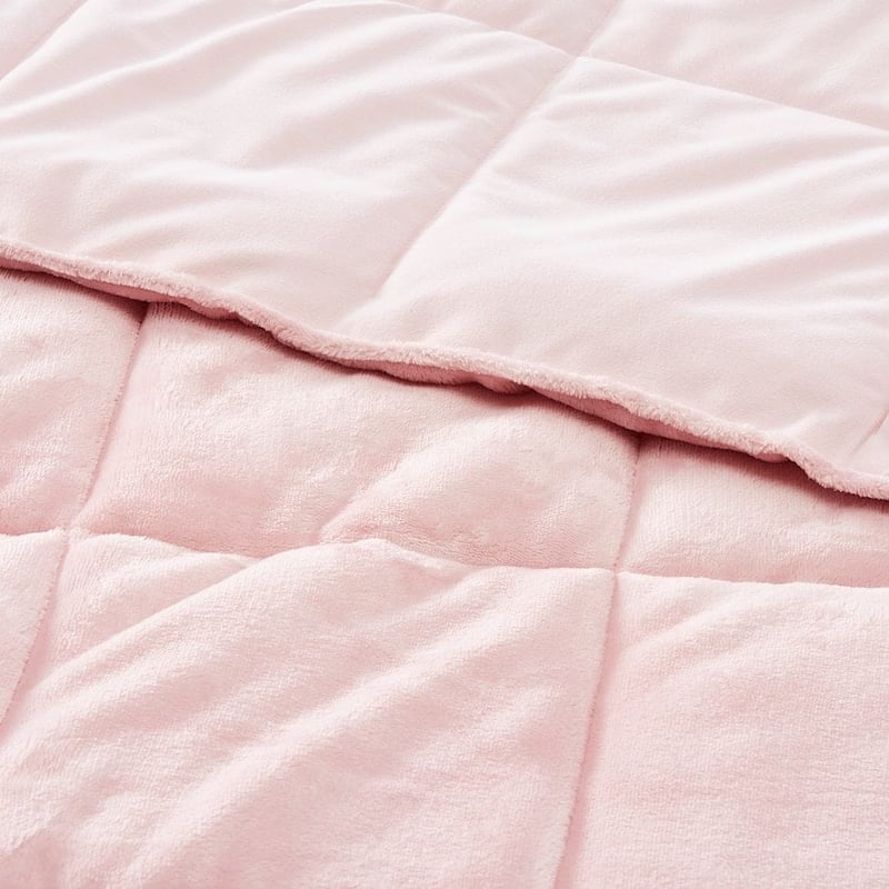 Super Cuddly Marshmallow Pink Blanket