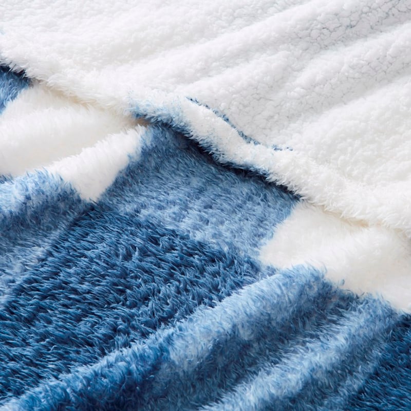 Stevie Steel Blue Blanket