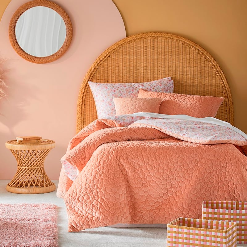 Daisy Dusty Pink Quilted Velvet Quilt Cover Set