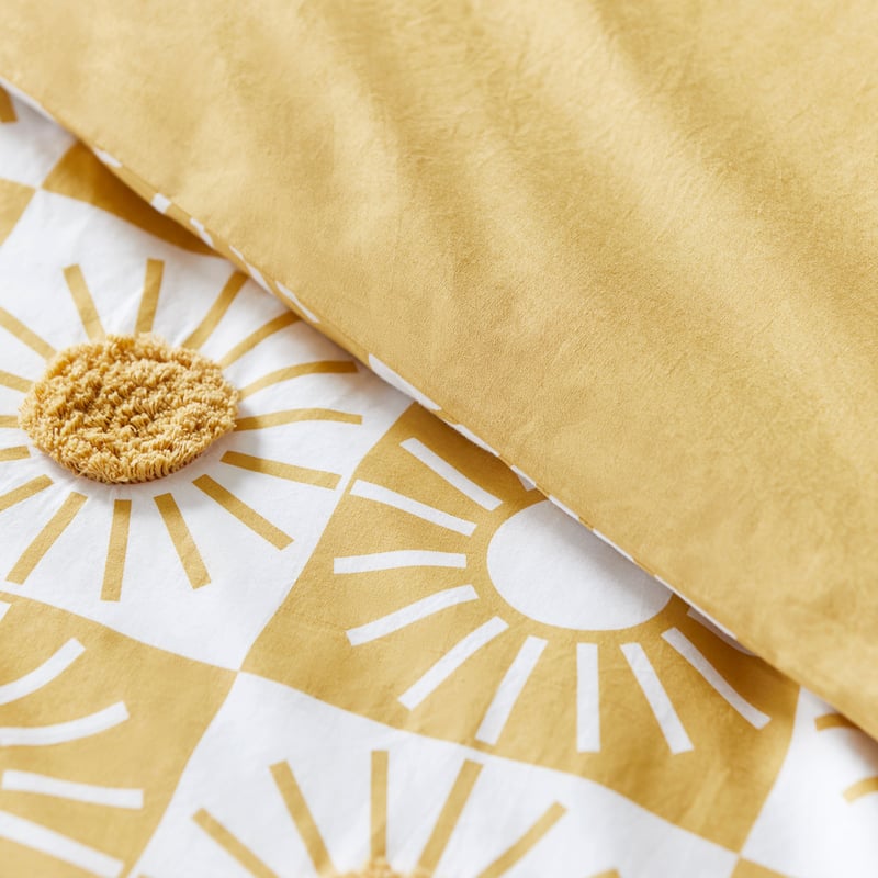Sonny Tufted Sunshine Quilt Cover Set