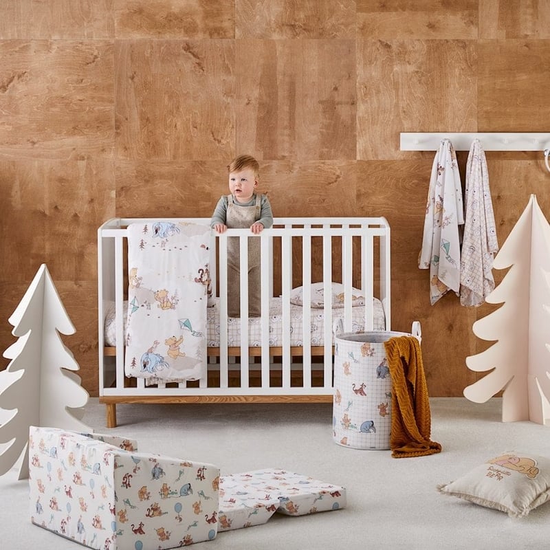 Winnie the Pooh Adventure Awaits Bedlinen Cot Natural