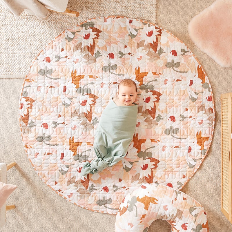 Kimmy Hogan Whisper Pink Paper Daisies Quilted Playmat