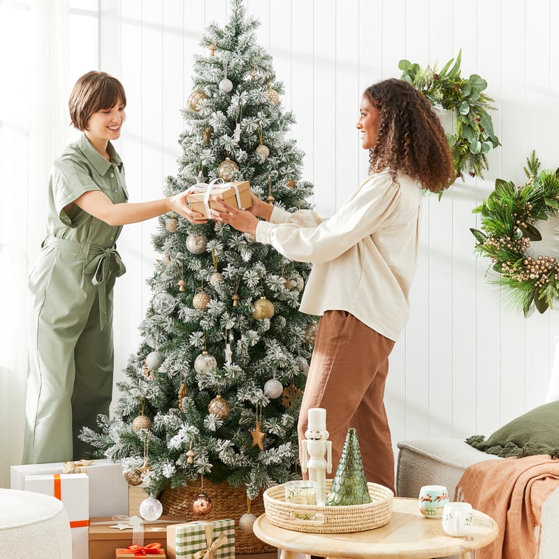 White & Green Winter Christmas Tree 7ft