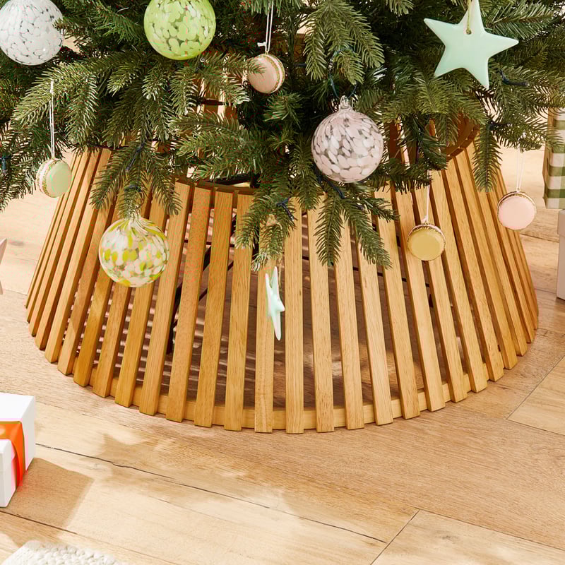 Oak Christmas Tree Slatted Skirt