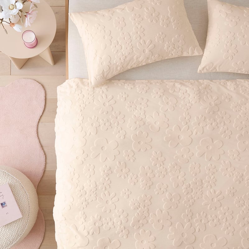 Daisy Ivory Tufted Quilt Cover Set