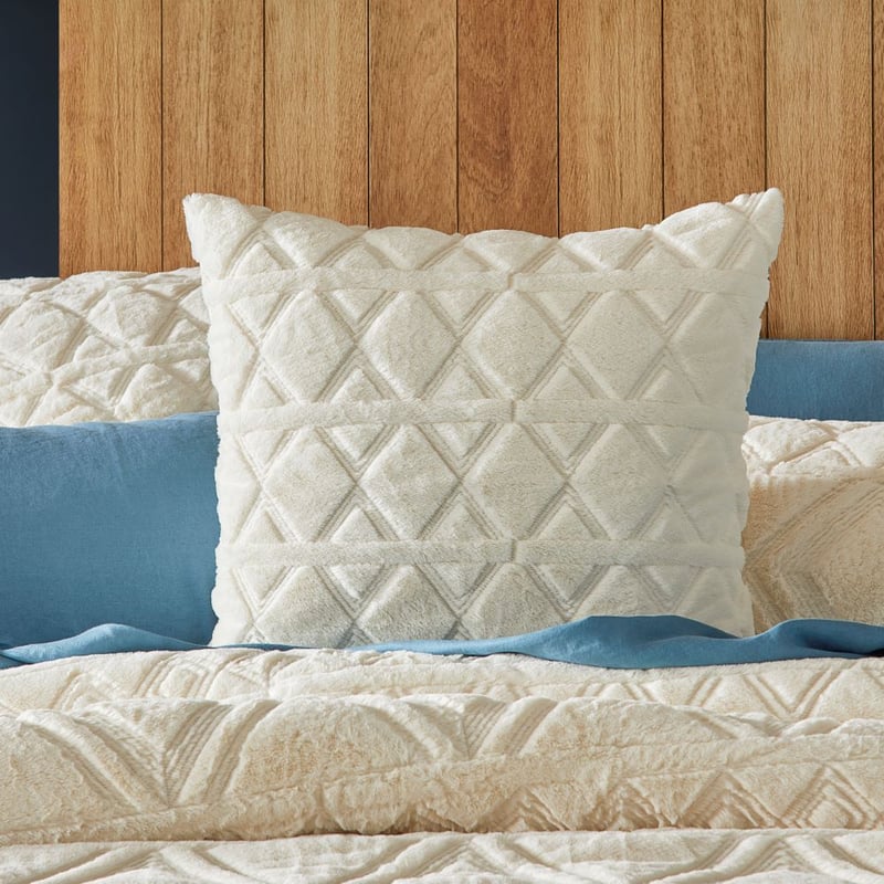 Alaska Cream Quilted Pillowcases