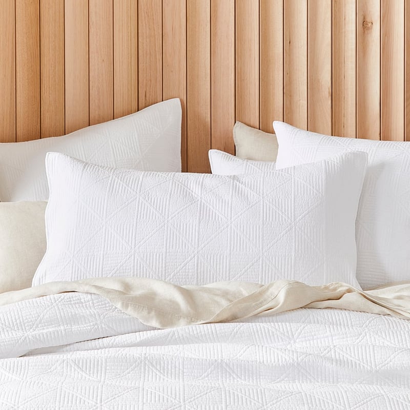 Prism Quilted White Pillowcase