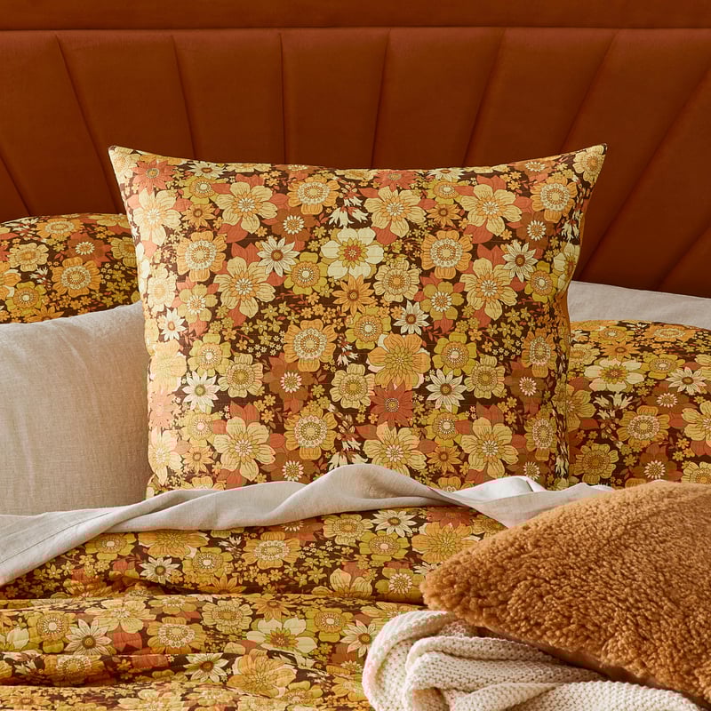Hannah Gold Quilted Pillowcases