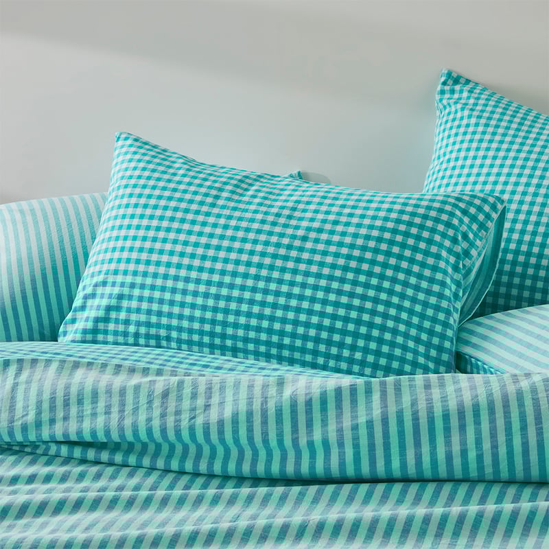 Carrie Aquamarine Gingham Pillowcases