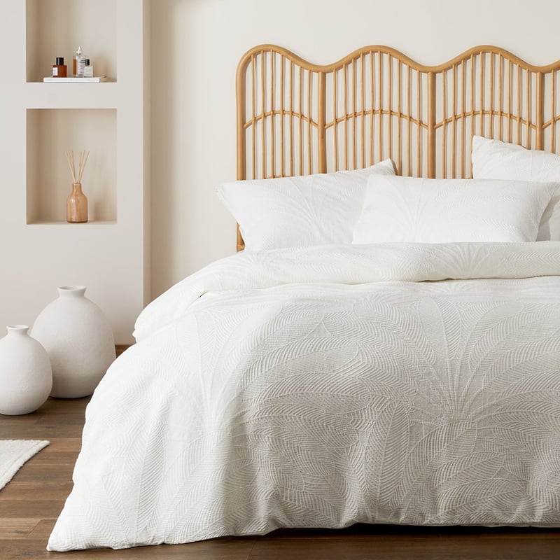 Acai Off White Matelasse Pillowcases