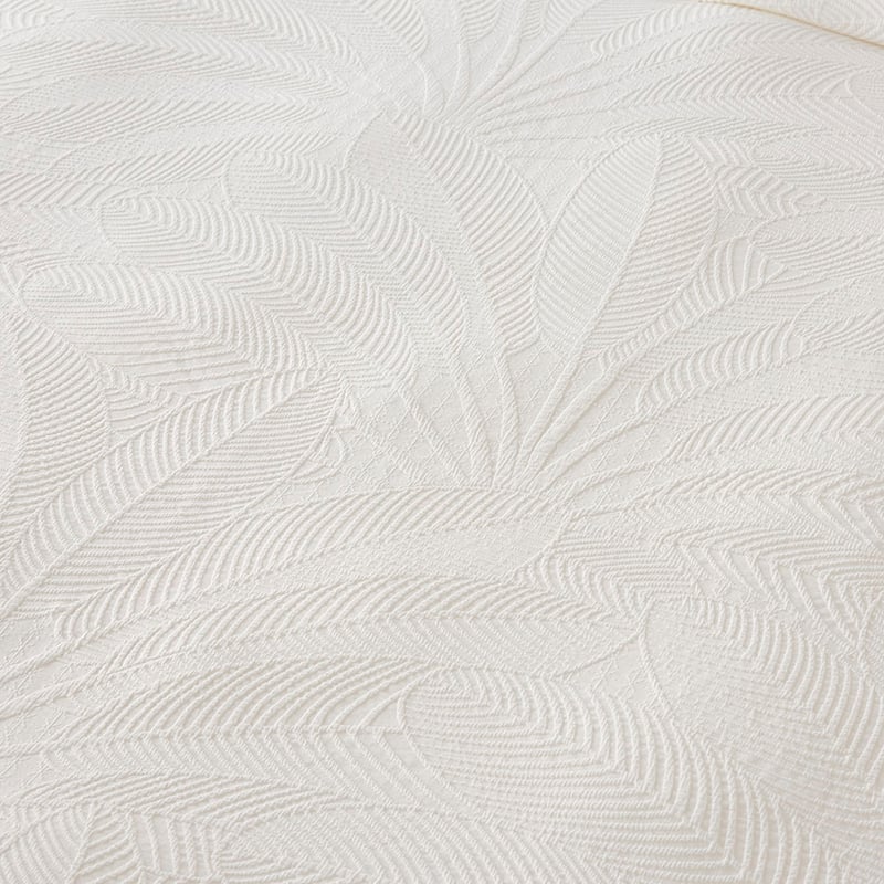 Acai Off White Matelasse Pillowcases