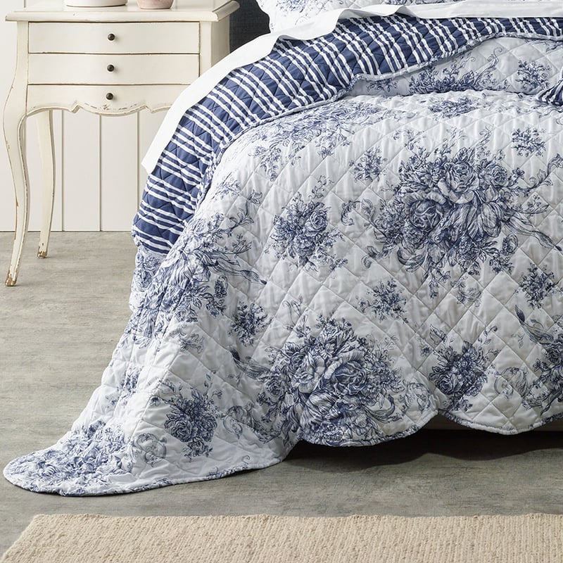 Amorette Blue Bedspread Set