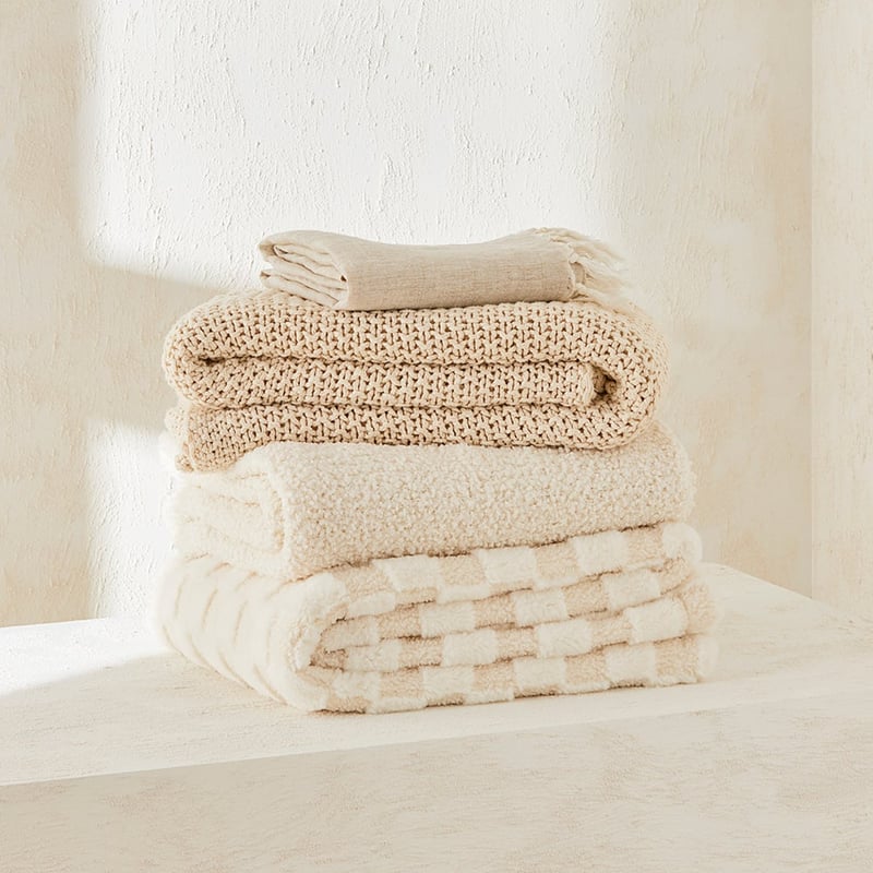 Hallstatt Natural Chunky Knit Throw 