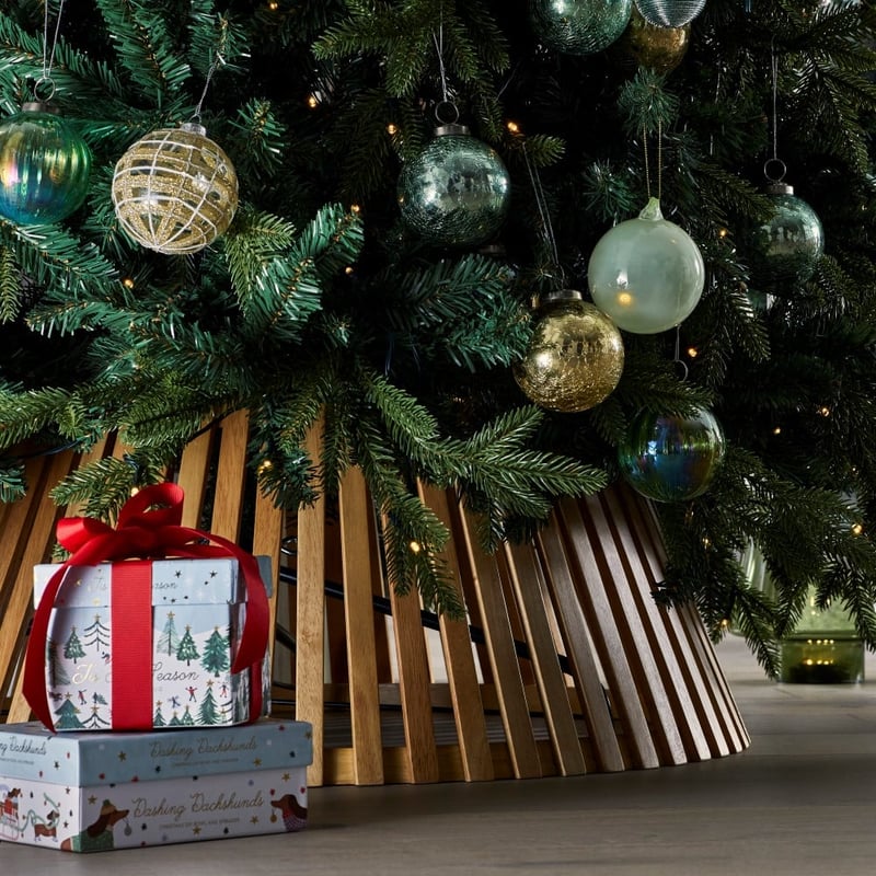 Christmas Natural Timber Tree Skirt