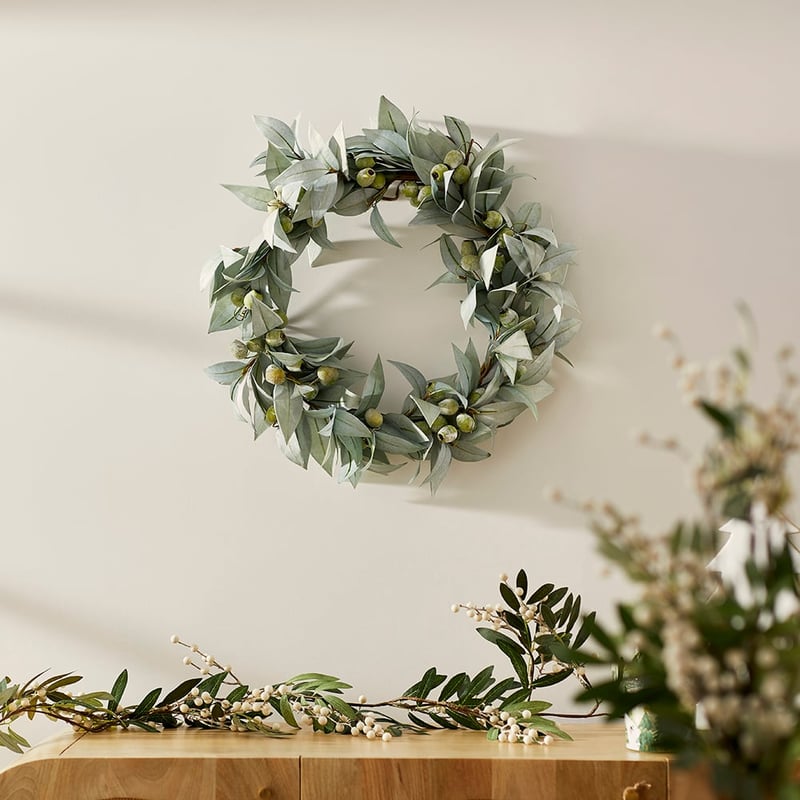 Gum Nut Silver & Naturals Wreath