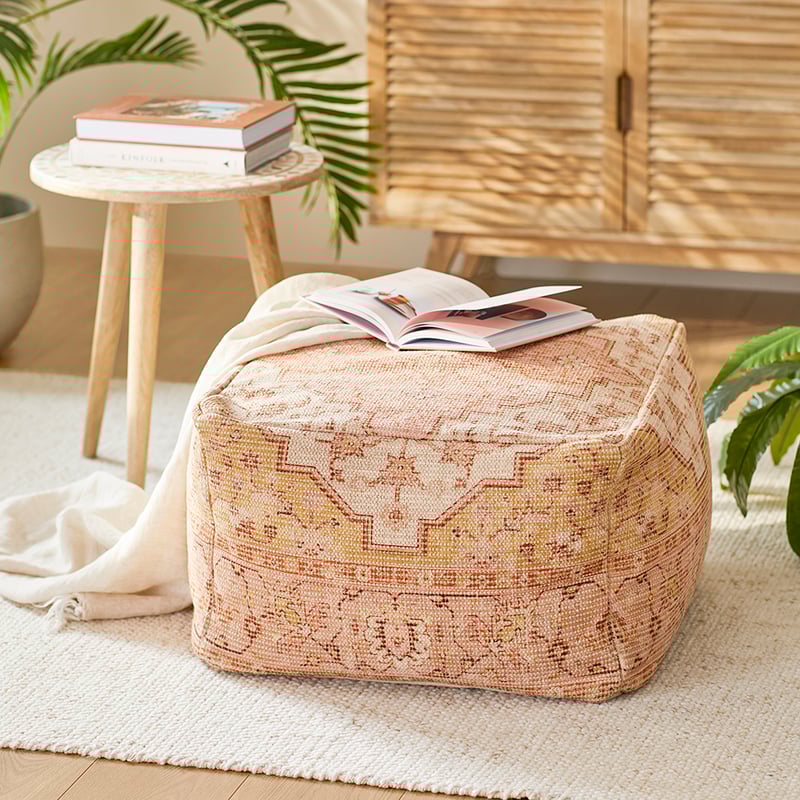 Mercado Aura Rose Pouf