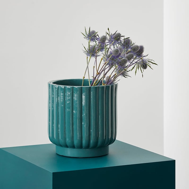 Ribbed Curved Teal Pot