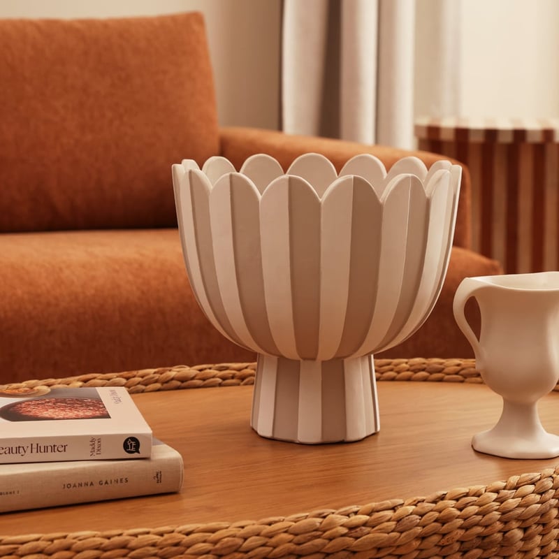 Petal Off White & Beige Pedestal Pot