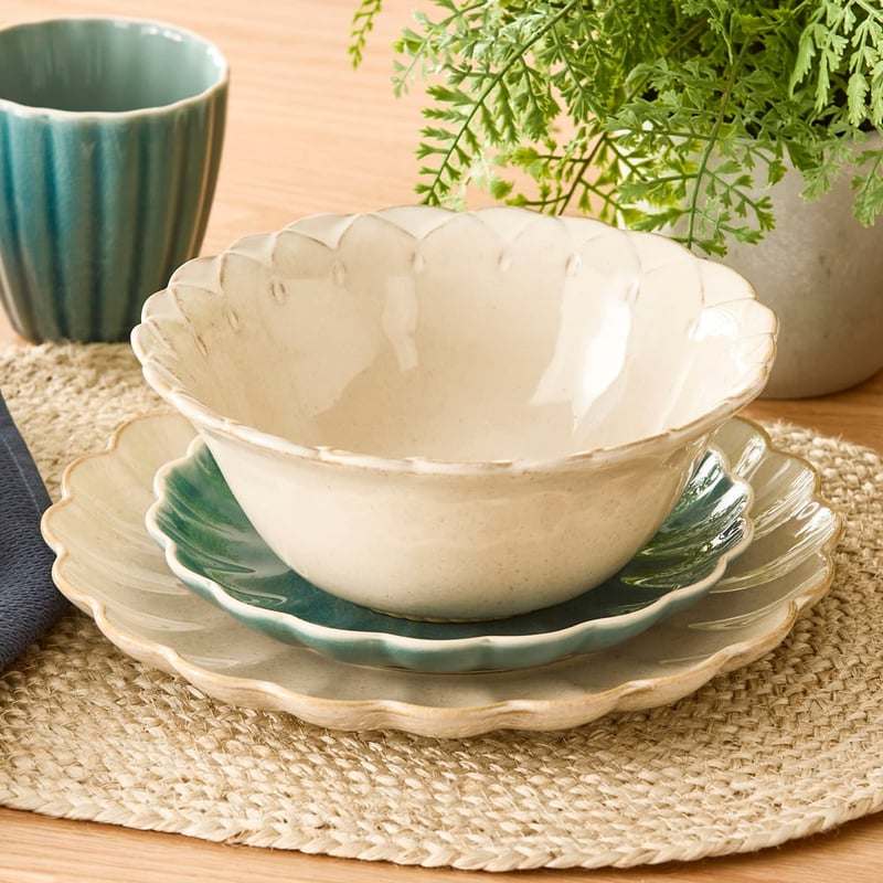 Adeline Scallop Natural Servingware