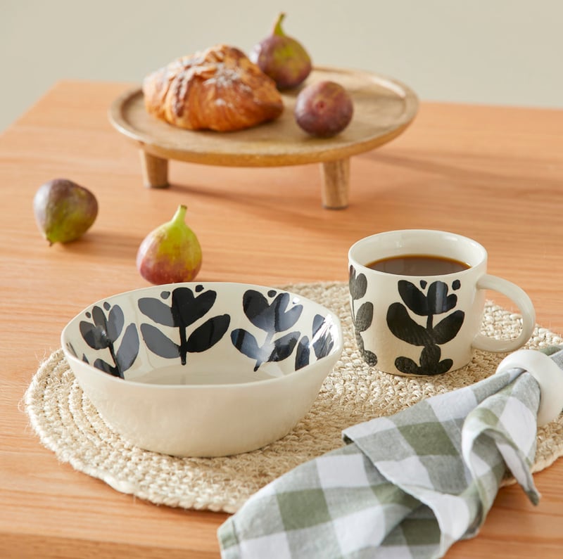 Lola Handpainted Black Leaf Bowl