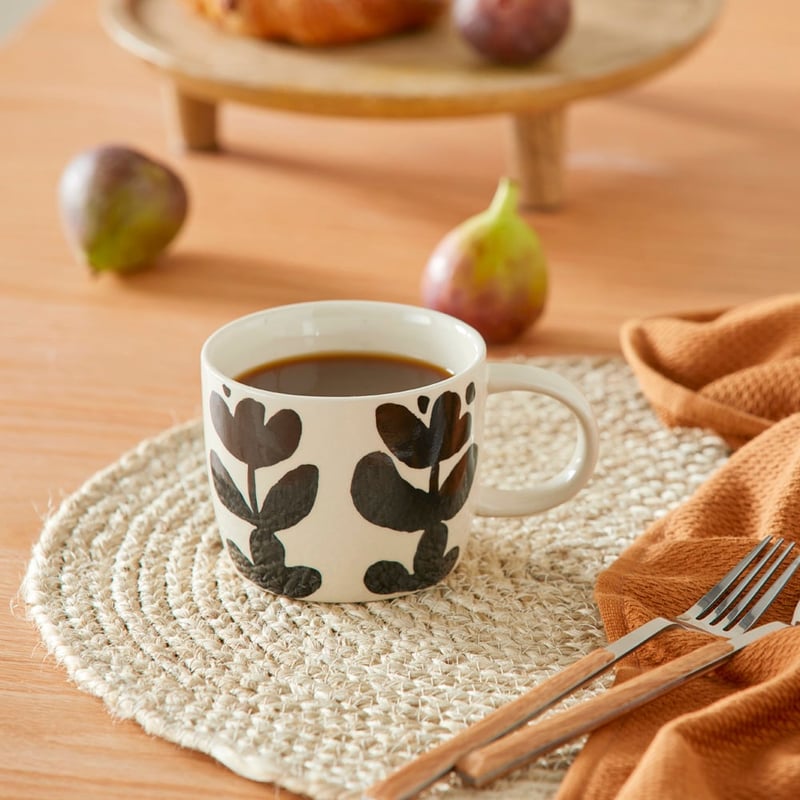 Lola Handpainted Black Leaf Mug