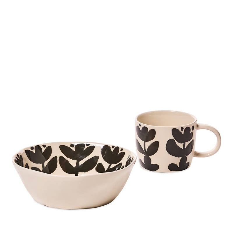 Lola Handpainted Black Leaf Mug