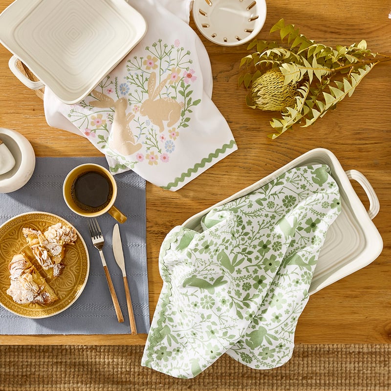 Easter Vintage Bunny Tea Towels 2 Pack