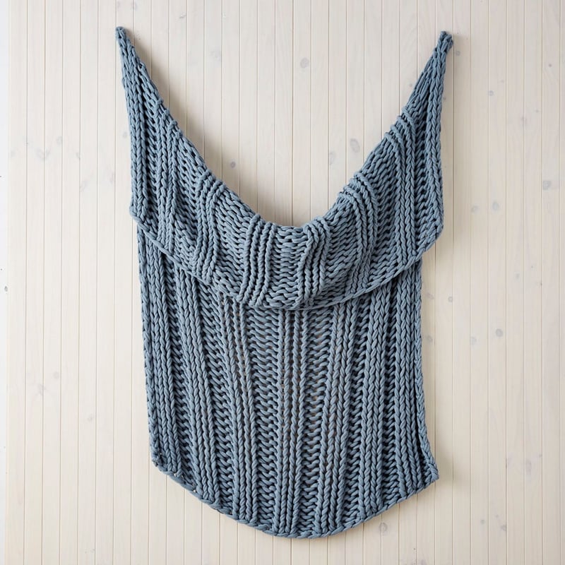 Newport Ashley Blue Chunky Knit Throw