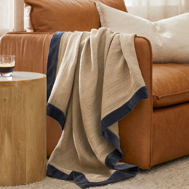 Arraya Navy Throw