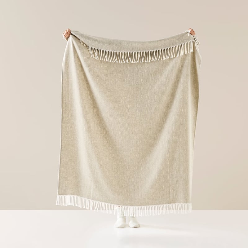 Yatton Light Sage Throw