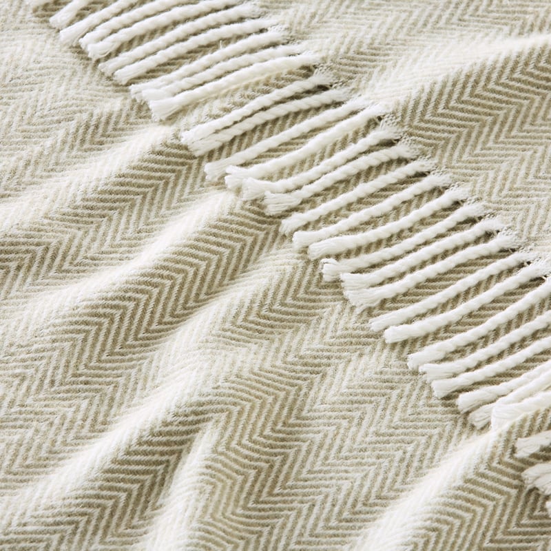 Yatton Light Sage Throw