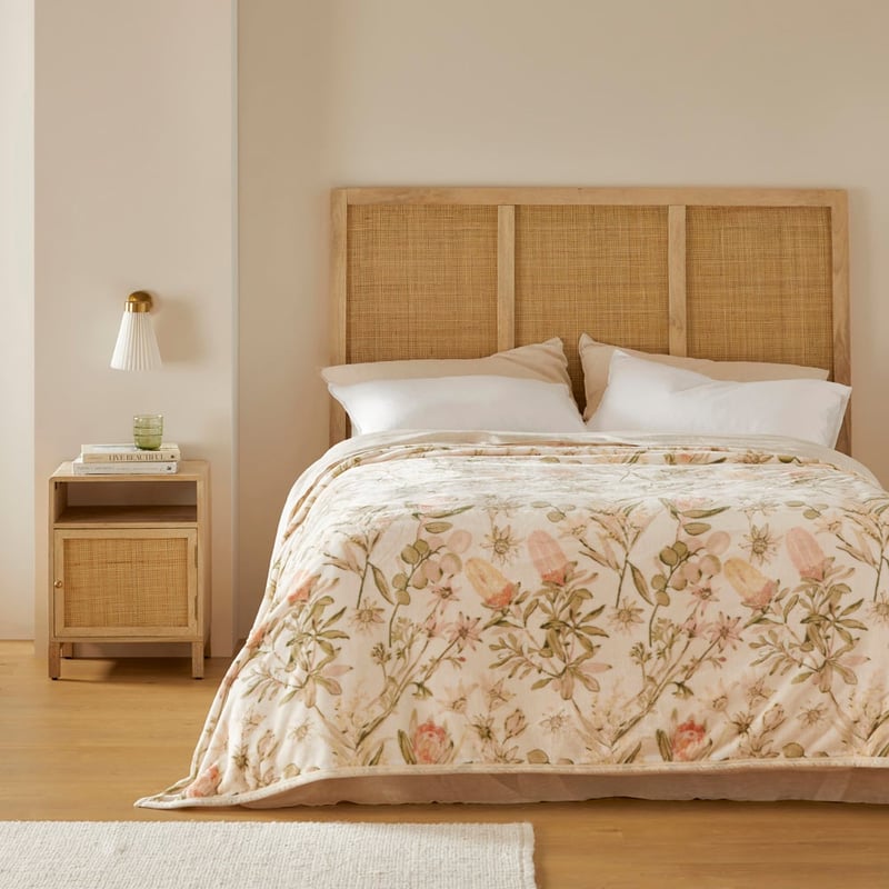 Ultrasoft Golden Wattle Blanket 