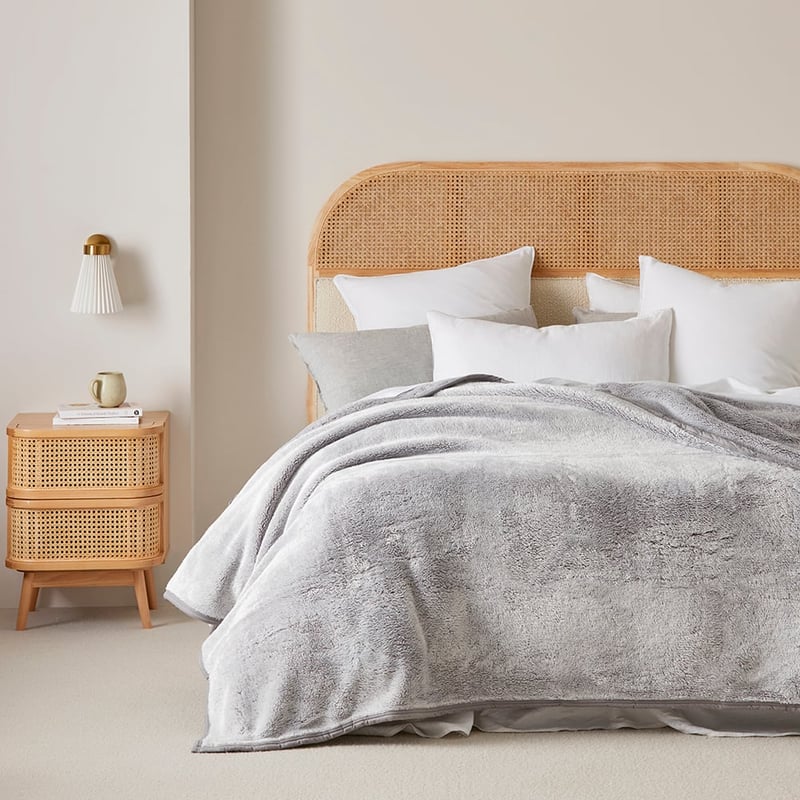 Ultrasoft Silver Frost Blanket