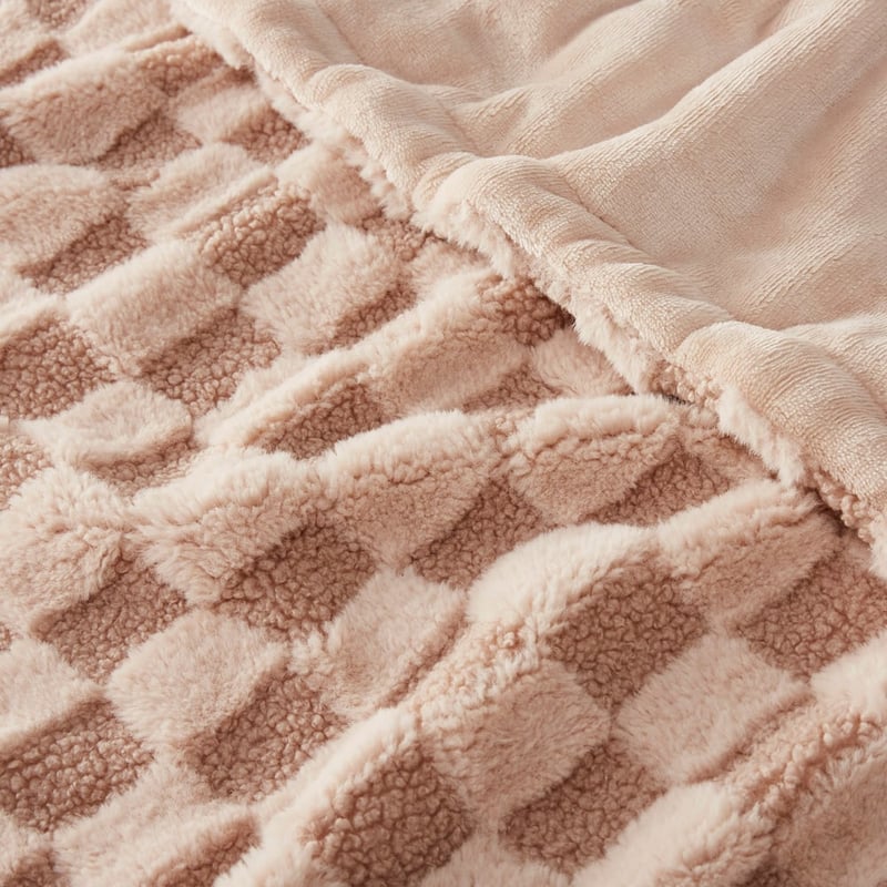 Estonia Earth Check Blanket