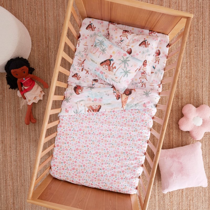 Disney Moana Loves The Sea Sunset Quilted Cot Quilt Cover Set