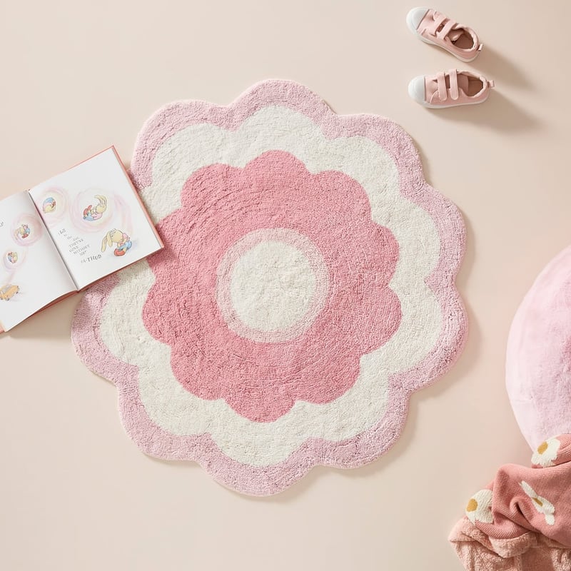 Pretty Daisy Decorative Rug