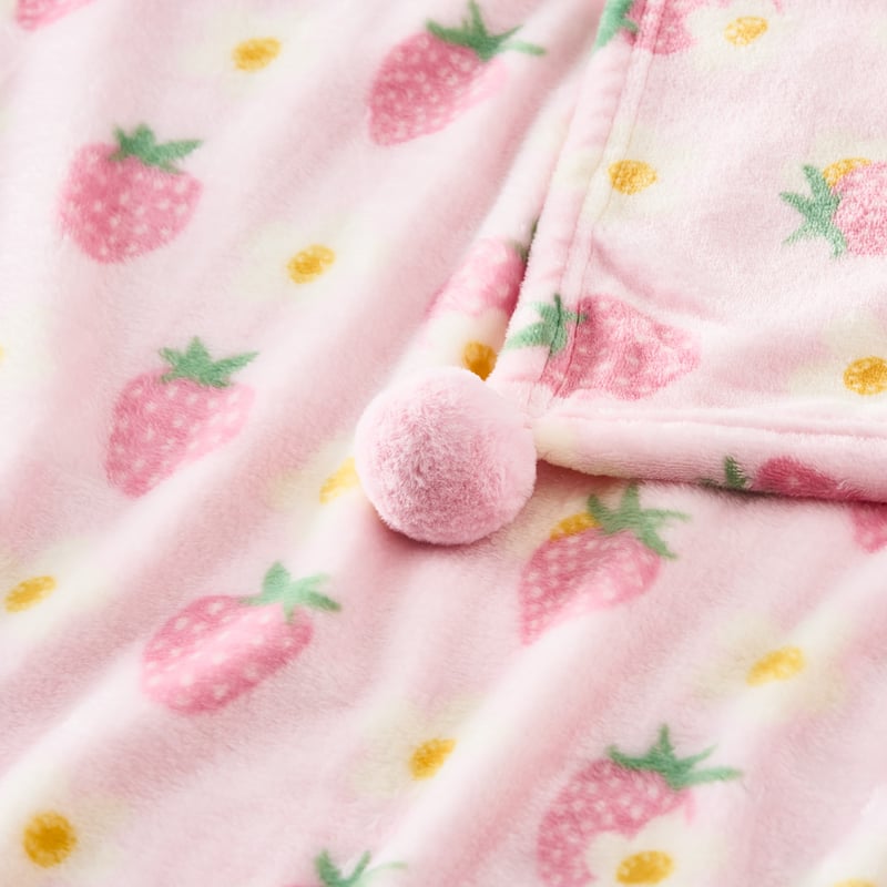 Novelty Ultra Soft Strawberry Daisy Blanket