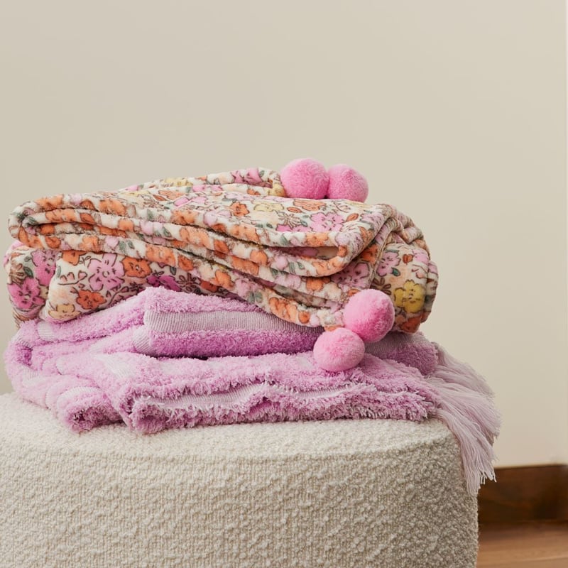 Cali Arches Lavender Throw