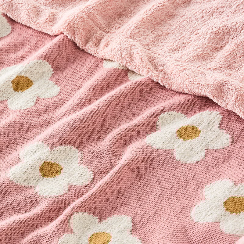Ace Daisy Dusty Pink Knitted Sherpa Throw
